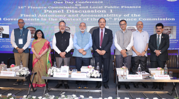 CA. Mangesh Kinare, Vice President, ICAI, CA. Hans Raj Chugh, Chairman, PGFMC and Shri Rahul Jain, Govt. Nominee, ICAI along with other dignitaries, addressing participants at the Conference on “16th Finance Commission and Local Public Finance,” held on 21 May 2026 at Hotel The Lalit, New Delhi.